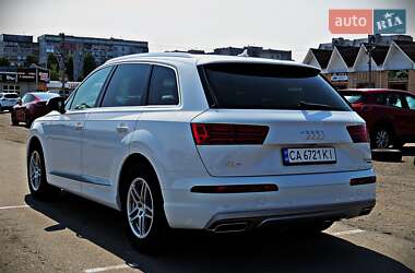 Внедорожник / Кроссовер Audi Q7 2019 в 