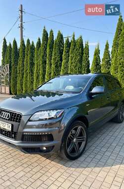 Внедорожник / Кроссовер Audi Q7 2013 в 