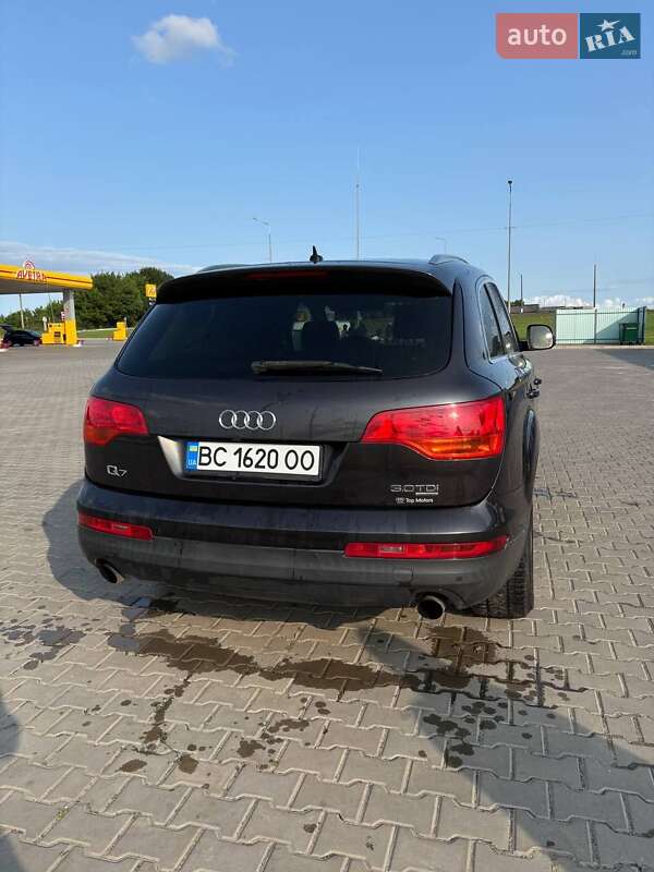 Внедорожник / Кроссовер Audi Q7 2006 в Горохове