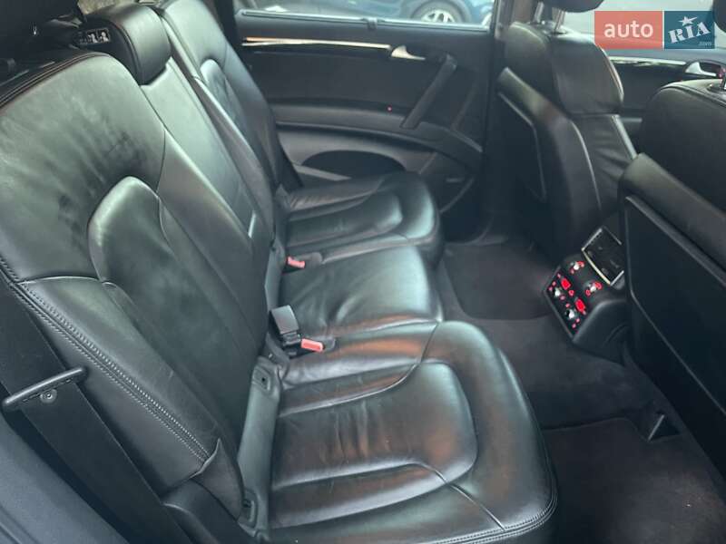 Позашляховик / Кросовер Audi Q7 2012 в Одесі