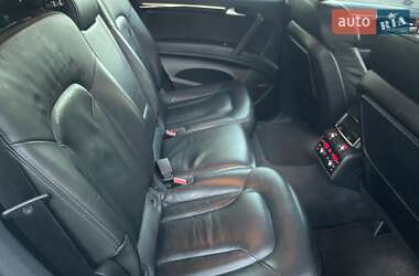 Позашляховик / Кросовер Audi Q7 2012 в 