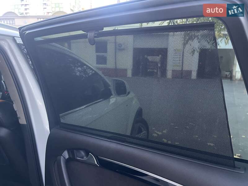 Позашляховик / Кросовер Audi Q7 2012 в Одесі