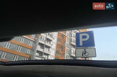 Позашляховик / Кросовер Audi Q7 2012 в 
