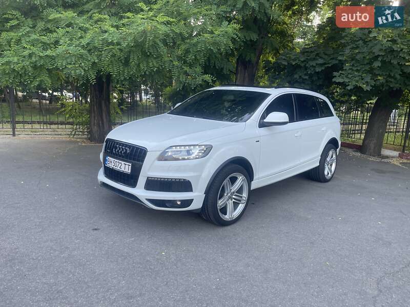Позашляховик / Кросовер Audi Q7 2012 в Одесі