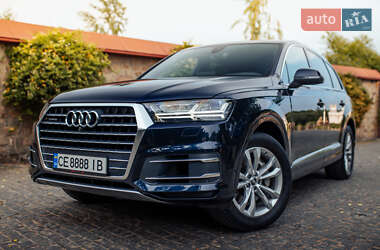 Внедорожник / Кроссовер Audi Q7 2017 в 