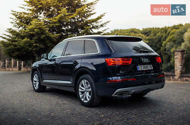 Внедорожник / Кроссовер Audi Q7 2017 в 