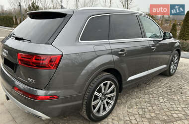 Внедорожник / Кроссовер Audi Q7 2018 в 