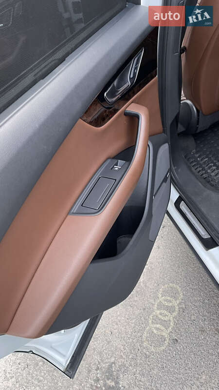 Позашляховик / Кросовер Audi Q7 2019 в Тернополі