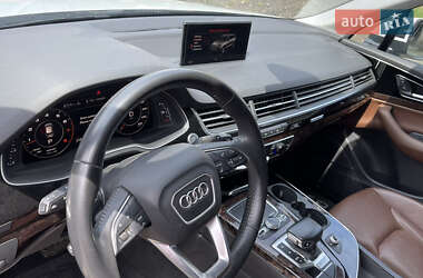 Внедорожник / Кроссовер Audi Q7 2019 в 