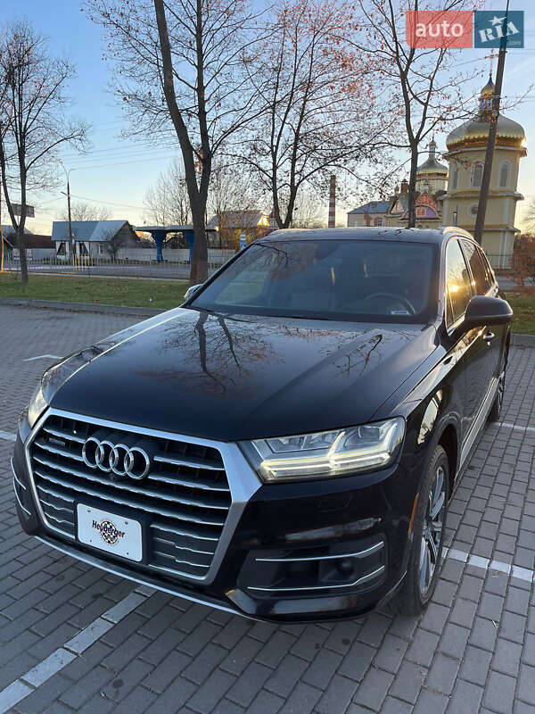 Позашляховик / Кросовер Audi Q7 2017 в Краматорську