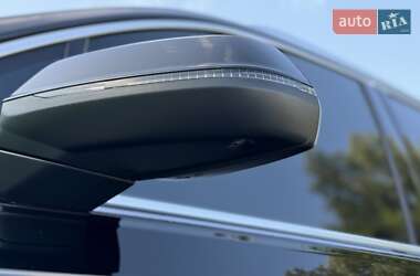 Внедорожник / Кроссовер Audi Q7 2017 в 