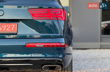 Внедорожник / Кроссовер Audi Q7 2018 в 