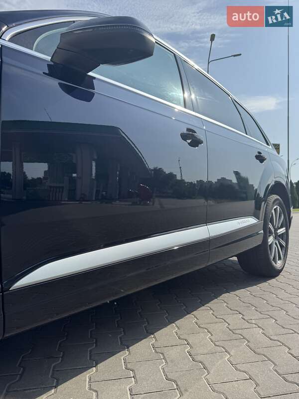 Внедорожник / Кроссовер Audi Q7 2017 в Киеве фото 11 Внедорожник / Кроссовер Audi Q7 2017 в Киеве