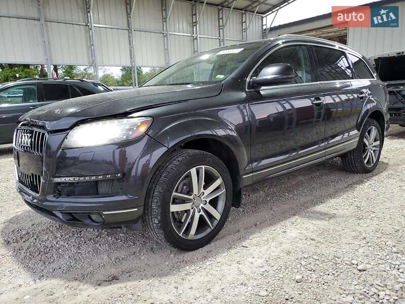Позашляховик / Кросовер Audi Q7 2013 в 