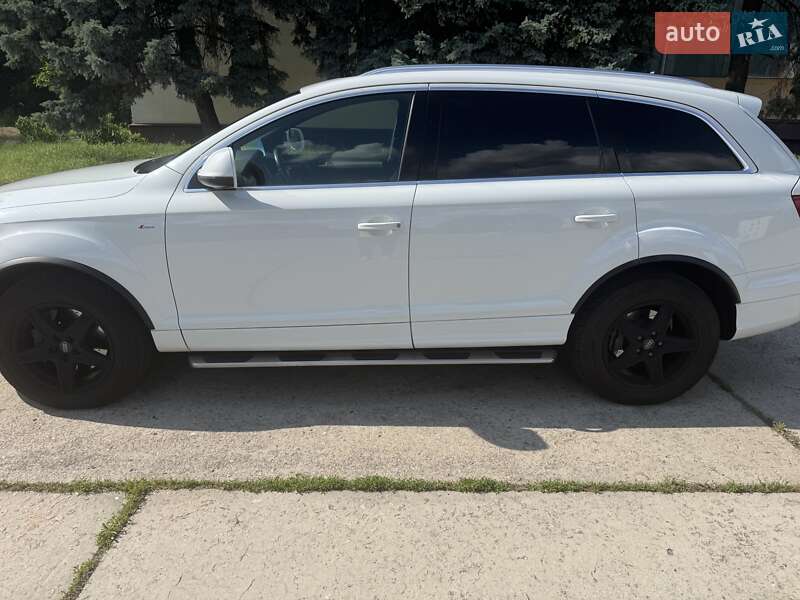 Внедорожник / Кроссовер Audi Q7 2012 в Киеве