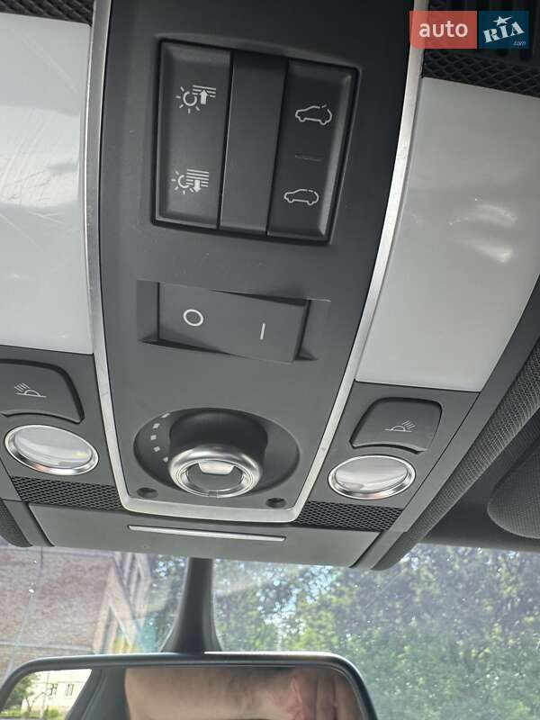 Внедорожник / Кроссовер Audi Q7 2012 в Киеве