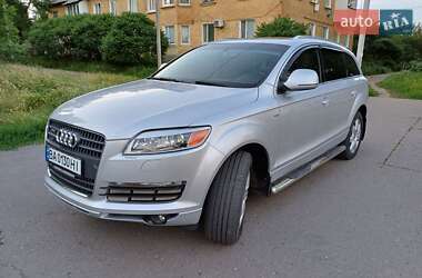 Внедорожник / Кроссовер Audi Q7 2008 в 