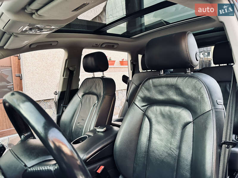 Внедорожник / Кроссовер Audi Q7 2015 в Нижней Апше