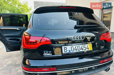 Внедорожник / Кроссовер Audi Q7 2015 в 