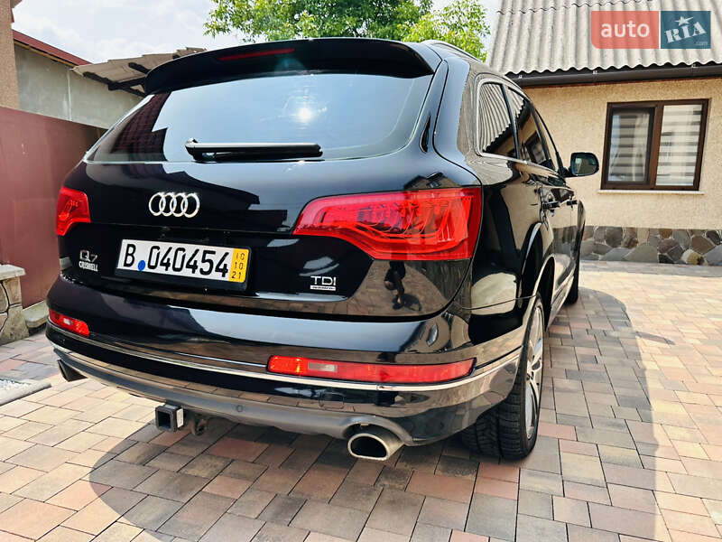 Внедорожник / Кроссовер Audi Q7 2015 в Нижней Апше