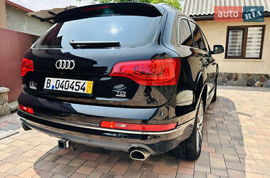 Внедорожник / Кроссовер Audi Q7 2015 в 