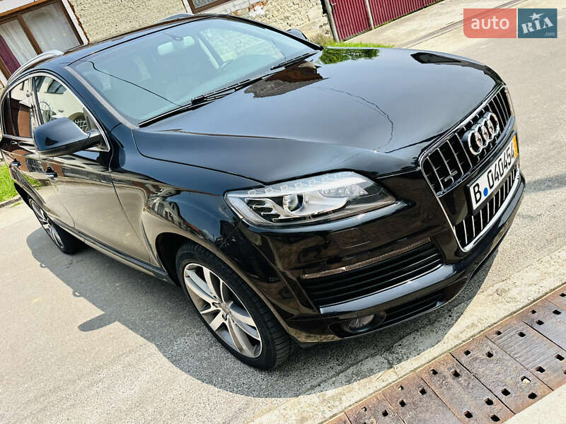 Внедорожник / Кроссовер Audi Q7 2015 в Нижней Апше