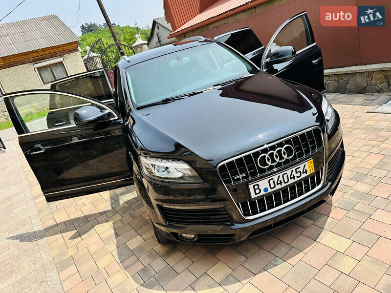 Внедорожник / Кроссовер Audi Q7 2015 в Нижней Апше