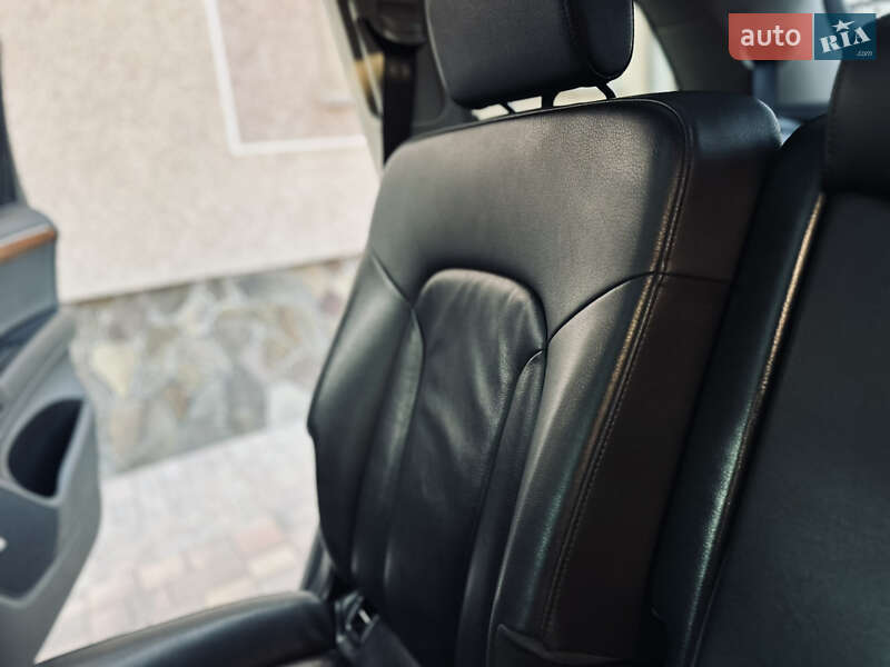 Внедорожник / Кроссовер Audi Q7 2015 в Нижней Апше