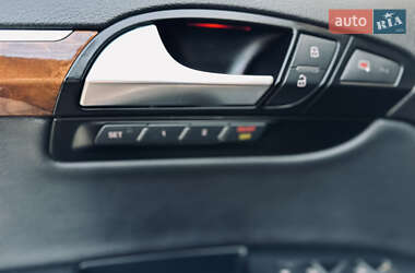 Внедорожник / Кроссовер Audi Q7 2015 в 
