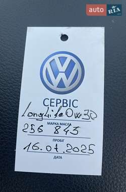 Позашляховик / Кросовер Audi Q7 2012 в 