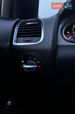 Позашляховик / Кросовер Audi Q7 2012 в 