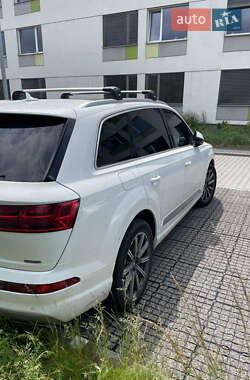 Внедорожник / Кроссовер Audi Q7 2019 в 