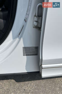 Внедорожник / Кроссовер Audi Q7 2012 в 