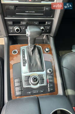 Внедорожник / Кроссовер Audi Q7 2012 в 