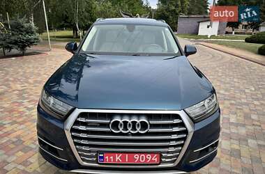 Внедорожник / Кроссовер Audi Q7 2018 в 