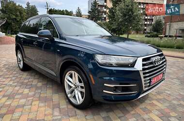 Внедорожник / Кроссовер Audi Q7 2018 в 