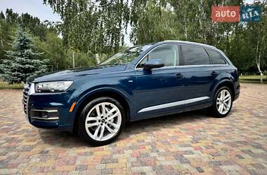 Внедорожник / Кроссовер Audi Q7 2018 в 
