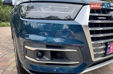 Внедорожник / Кроссовер Audi Q7 2018 в 