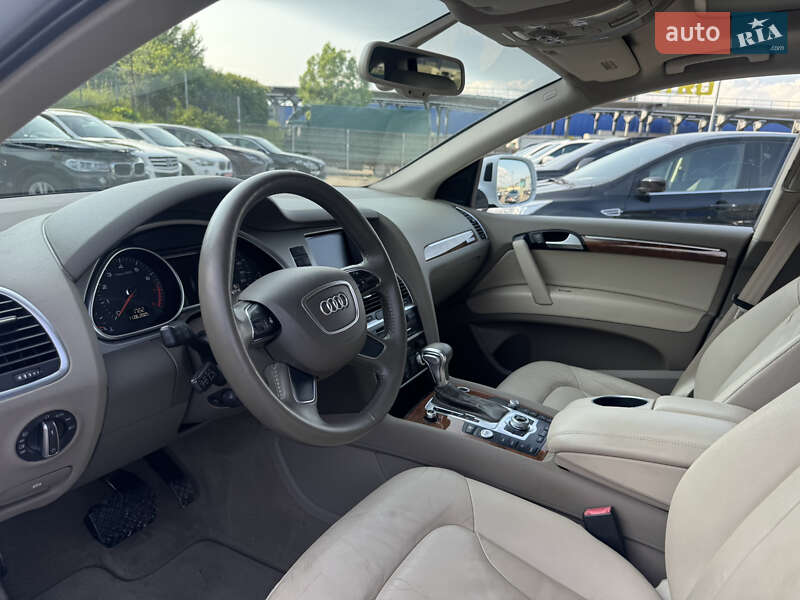 Позашляховик / Кросовер Audi Q7 2014 в Львові