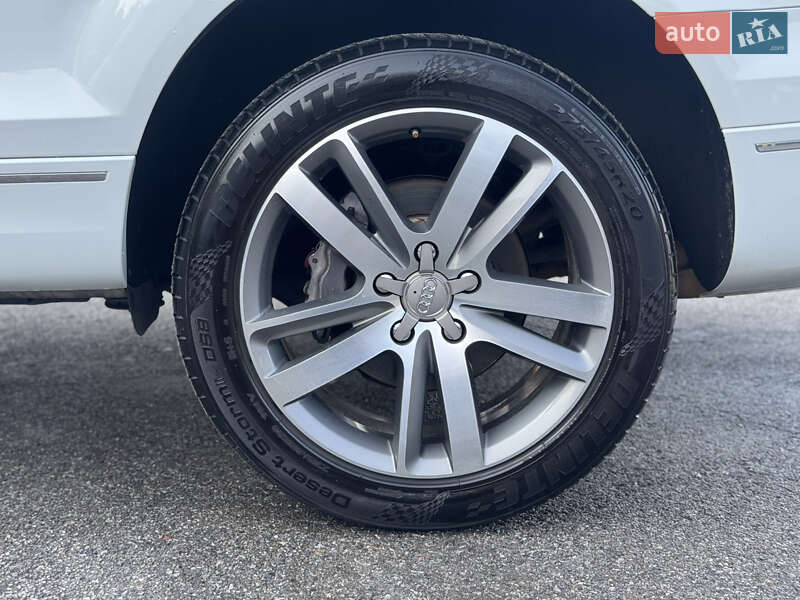 Позашляховик / Кросовер Audi Q7 2014 в Львові