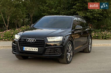 Внедорожник / Кроссовер Audi Q7 2018 в 