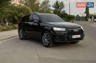 Внедорожник / Кроссовер Audi Q7 2018 в 