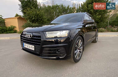 Внедорожник / Кроссовер Audi Q7 2018 в 