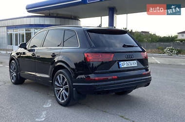 Внедорожник / Кроссовер Audi Q7 2018 в 