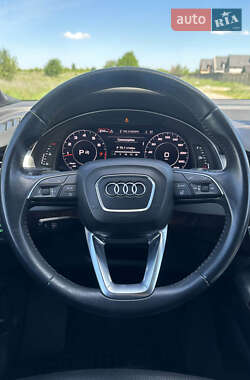 Внедорожник / Кроссовер Audi Q7 2019 в 