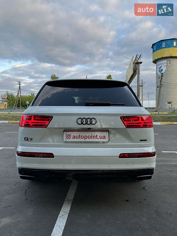 Внедорожник / Кроссовер Audi Q7 2018 в Белогородке