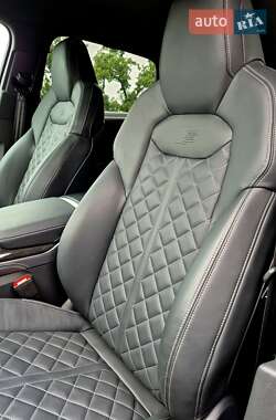 Внедорожник / Кроссовер Audi Q7 2024 в 