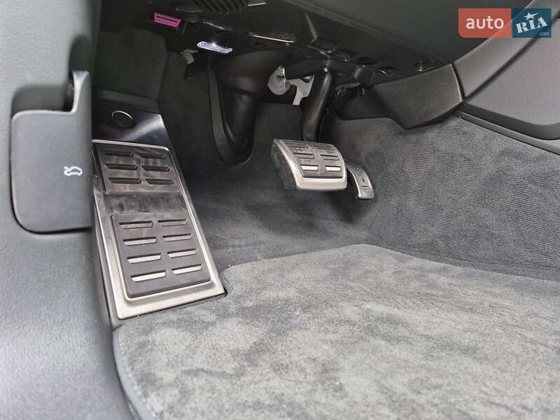 Позашляховик / Кросовер Audi Q7 2024 в Києві