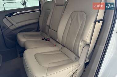 Внедорожник / Кроссовер Audi Q7 2015 в 