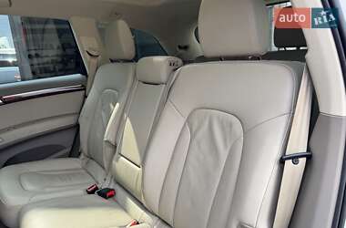 Внедорожник / Кроссовер Audi Q7 2015 в 